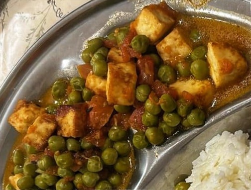 תבשיל אפונה הודי מטר פניר